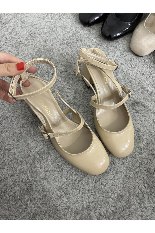 Women's Nude Patent Leather Ankle Strap Block Heeled Shoes