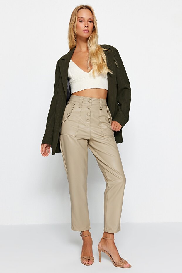 LimiteD EDition - Mink Carrot PatterneD Front ButtoneD Faux Leather TrouSerS TWOAW22PL0083 - 2