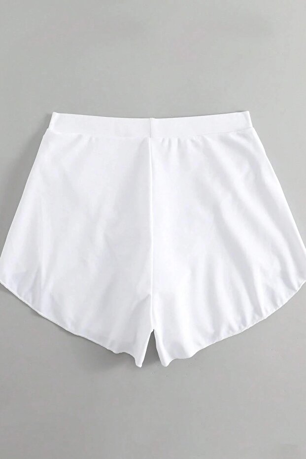 Kadın Beyaz Yırtmaçlı Etek Görünümlü Şık Deniz Şortu - 4