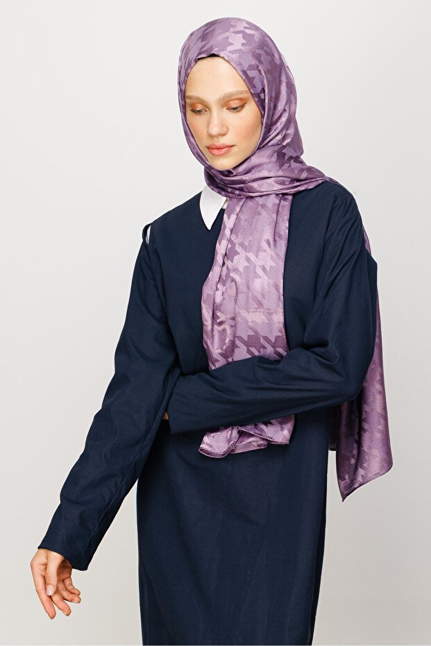 Houndstooth Pattern Shiny Jacquard Shawl - 4