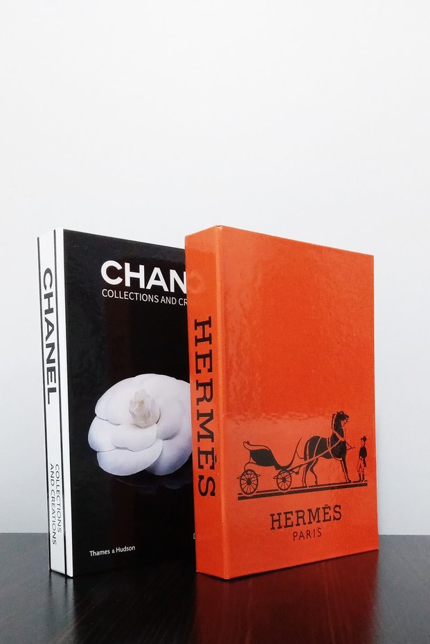 2-Piece Decorative Book Box Set with Black Rose & Orange Theme