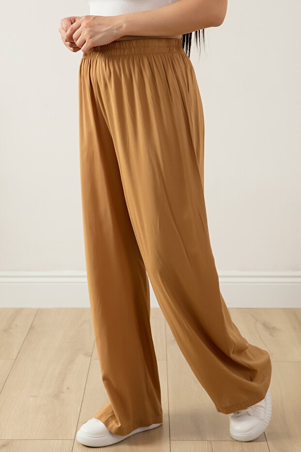 Elastic Waist Wide Leg Comfortable Fit Trousers 2081