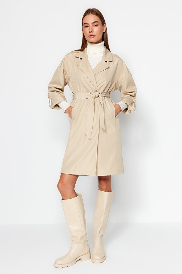 Bej Oversize Kuşaklı Su İtici Uzun Trençkot TWOAW24TR00019 - 2