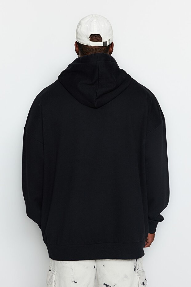 Siyah Büyük Beden apüşonlu Oversize/Geniş Kesim İçi Polar/Sıcak Tutan Sweatshirt TMNAW24AO00013 - 5