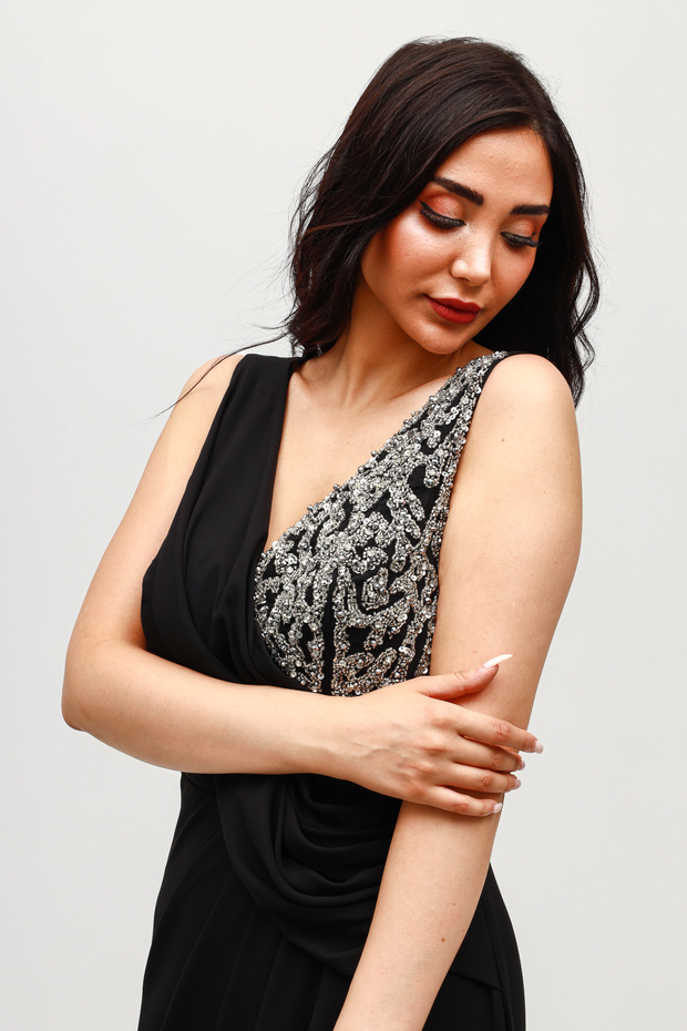 Göğüste Pul İşlemeli Abiye - 1