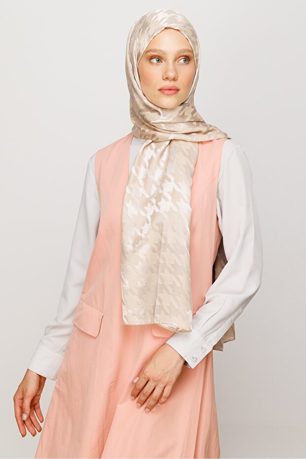 Houndstooth Pattern Shiny Jacquard Shawl - 5