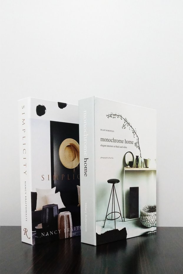 2-Piece Decorative Book Box Appearance SimpleCity & Monochrome Home Themed