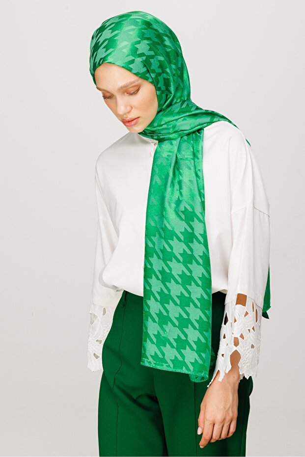 Houndstooth Pattern Shiny Jacquard Shawl - 4