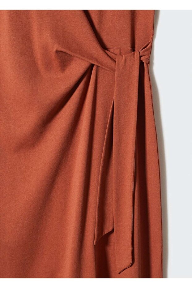 Rochie cu decupaj cu fundă - 8