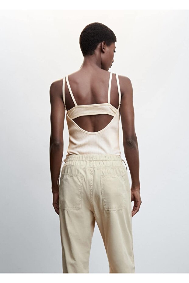 Sırtı Açık Örgü Üst - 11