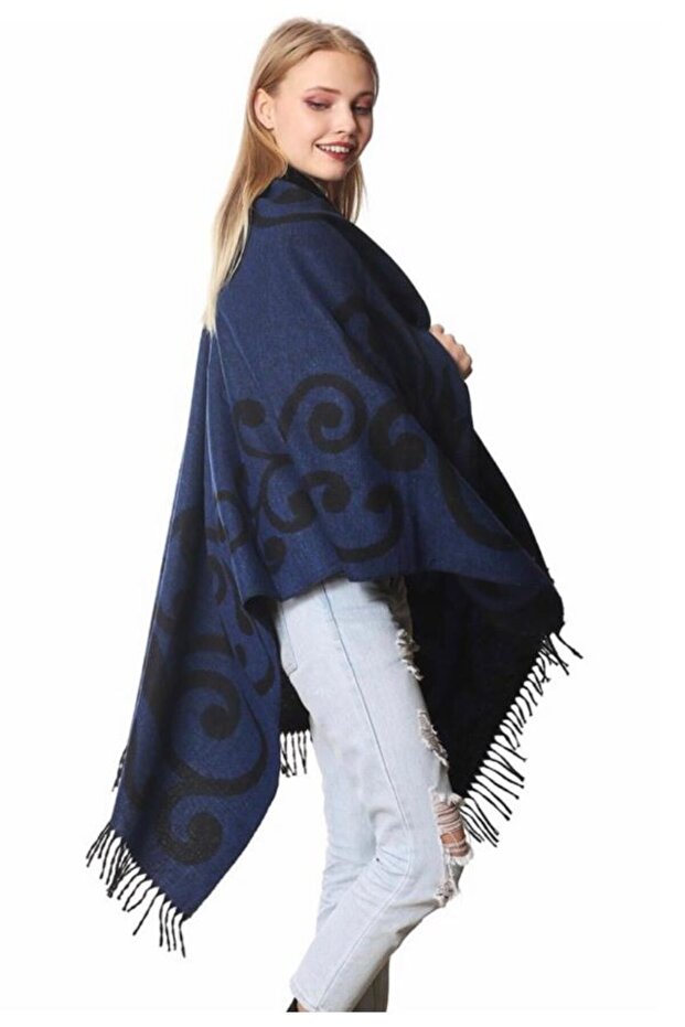 Keel Patterned Jacquard Poncho