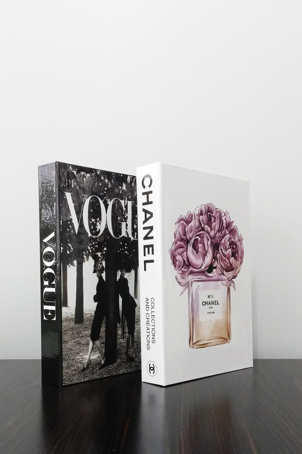 2-Piece Decorative Book Box Set with Two Women & No5 Perfume Theme
