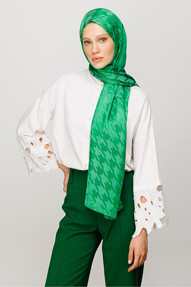 Houndstooth Pattern Shiny Jacquard Shawl - 2