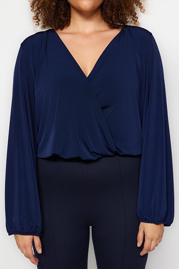 Lacivert Balon Kol Kruvaze Yaka Örme Crop Bluz TBBAW23AF00029 - 3