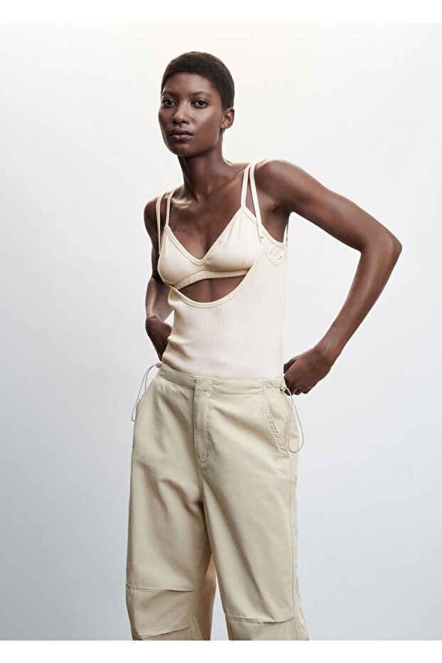 Sırtı Açık Örgü Üst - 15