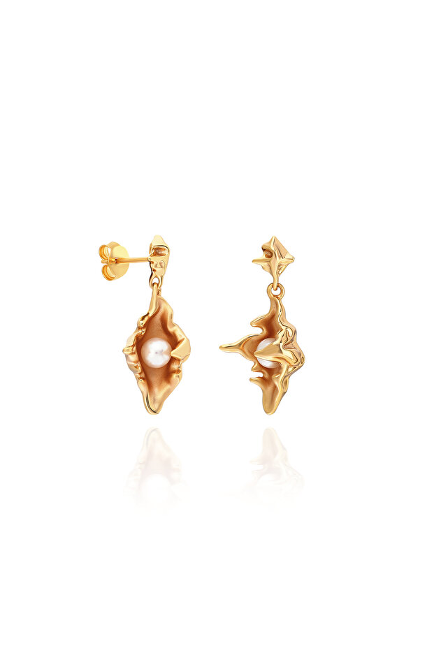 SHELL PEARL EARRING