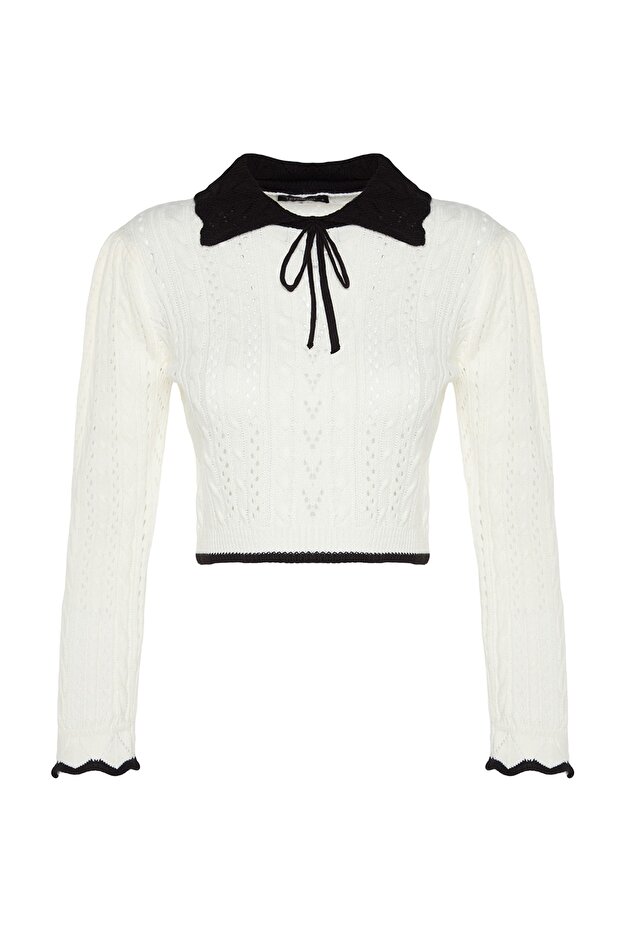 Sweter z dzianiny w kolorze ecru - Crop Size, ażurowa/dziurkowa wstążka, detal kokardki Twoaw24Kz01055 - 7