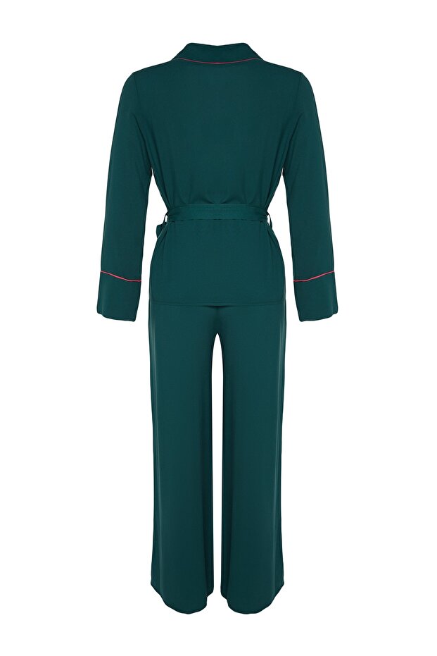 Zümrüt Yeşili Kuşaklı Biye Detaylı Kruvaze Viskon Dokuma Pijama Takımı THMAW22PT1109 - 9