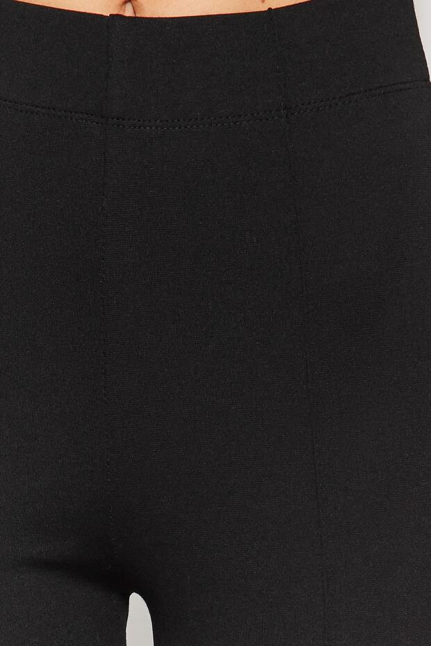 Siyah Beli Lastikli Nervürlü Flare/İspanyol Paça Yüksek Bel Örme Tayt Pantolon TWOAW22PL0107 - 5