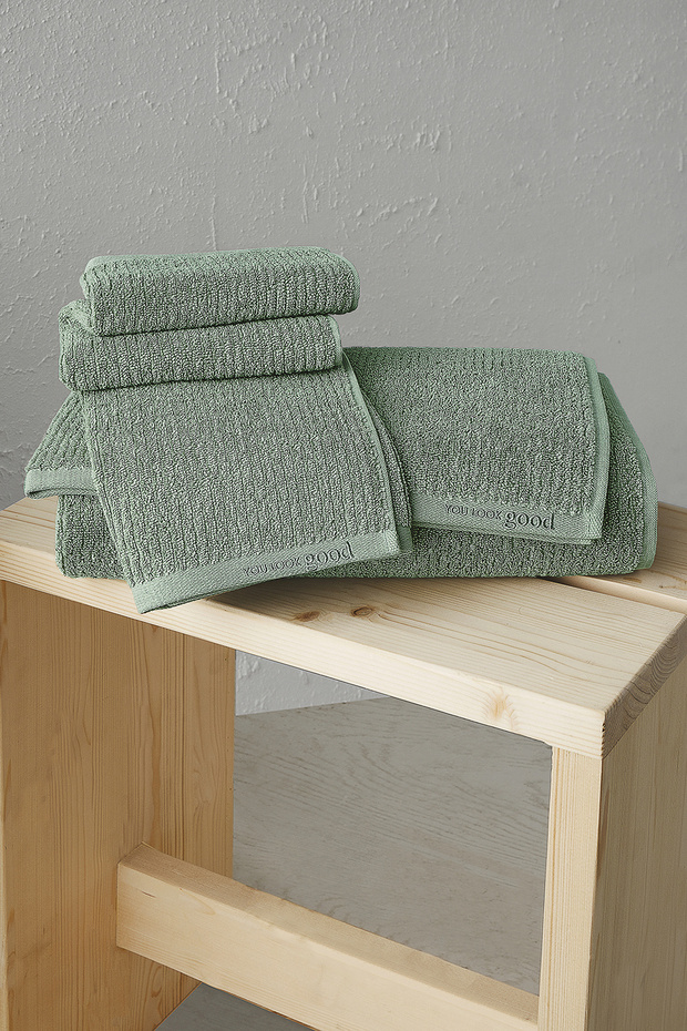 Pana Set 303 - New Trend, 50x90 - 70x140cm2pcsPremium Towel Set