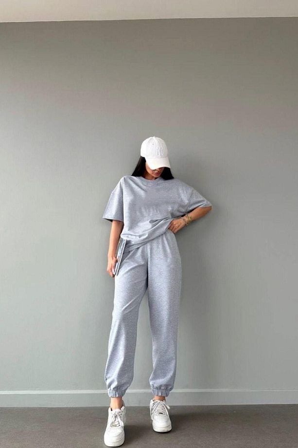 Kadın Gri Alt Üst Jogger Ve Oversize Tshirt Eşofman Takımı - 3