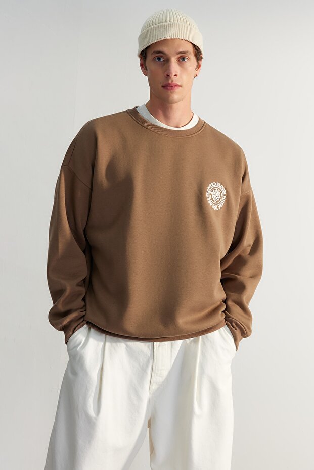 Kahverengi Oversize/Geniş Kesim Çiçek Nakış İçi Polar/Sıcak Tutan Pamuk Sweatshirt TMNAW24SW00012 - 1