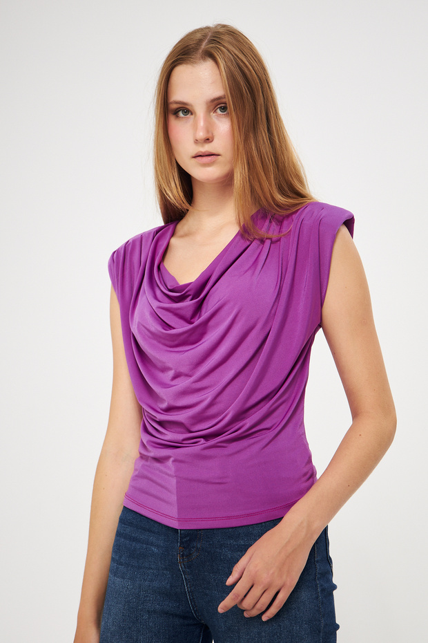 Padded Shoulders Flexible Sandy Fabric Scoop Neck Sleeveless Purple Blouse 1009