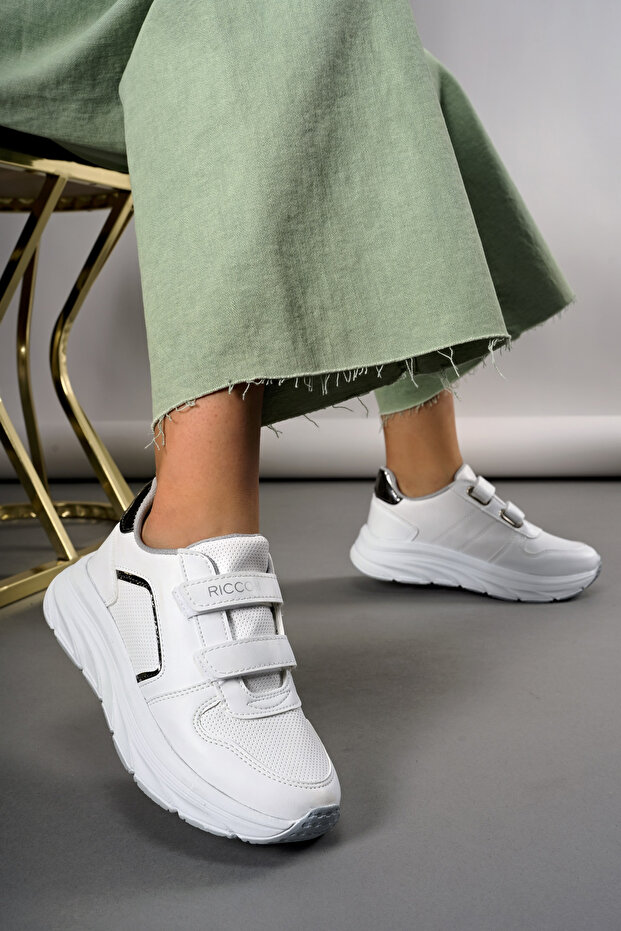 Women's Sneakers0012133 White