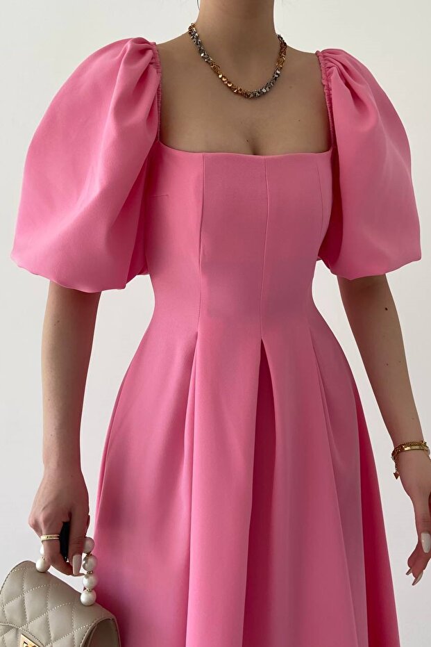 Розова вечерна рокля без презрамки с яка и плисирана разкроена плат Атлас, разкроена, дълга миди с къси балонени ръкави 167 - 2