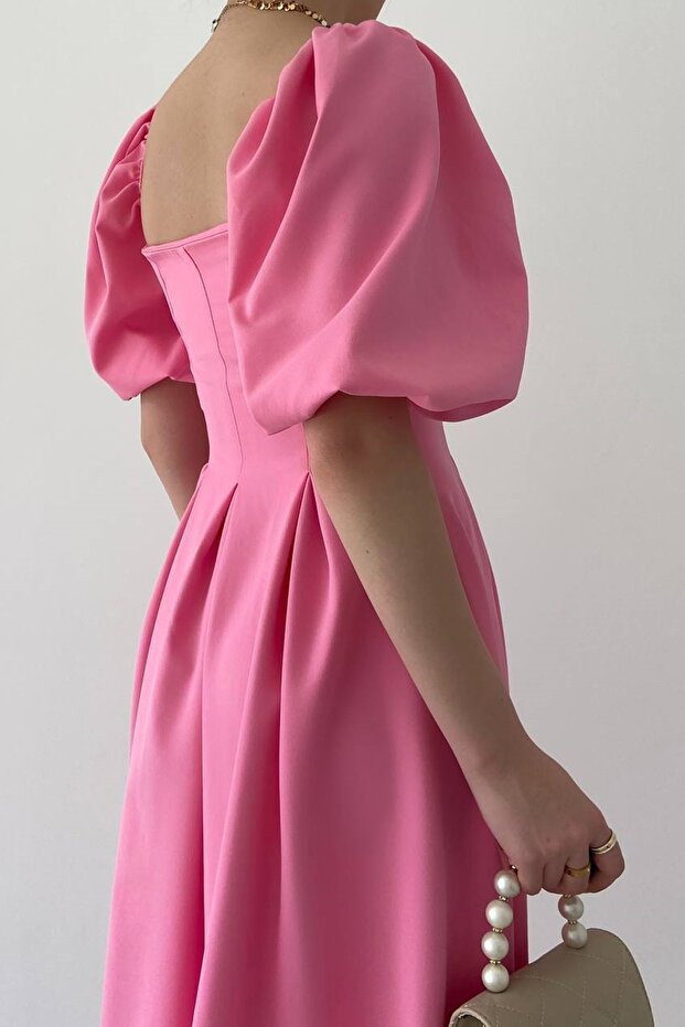 Розова вечерна рокля без презрамки с яка и плисирана разкроена плат Атлас, разкроена, дълга миди с къси балонени ръкави 167 - 3