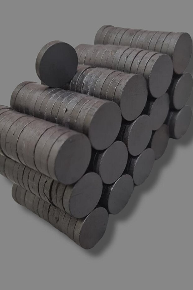 560 Pieces Round Charcoal Magnet 15mm X 3mm (560 Pcs)