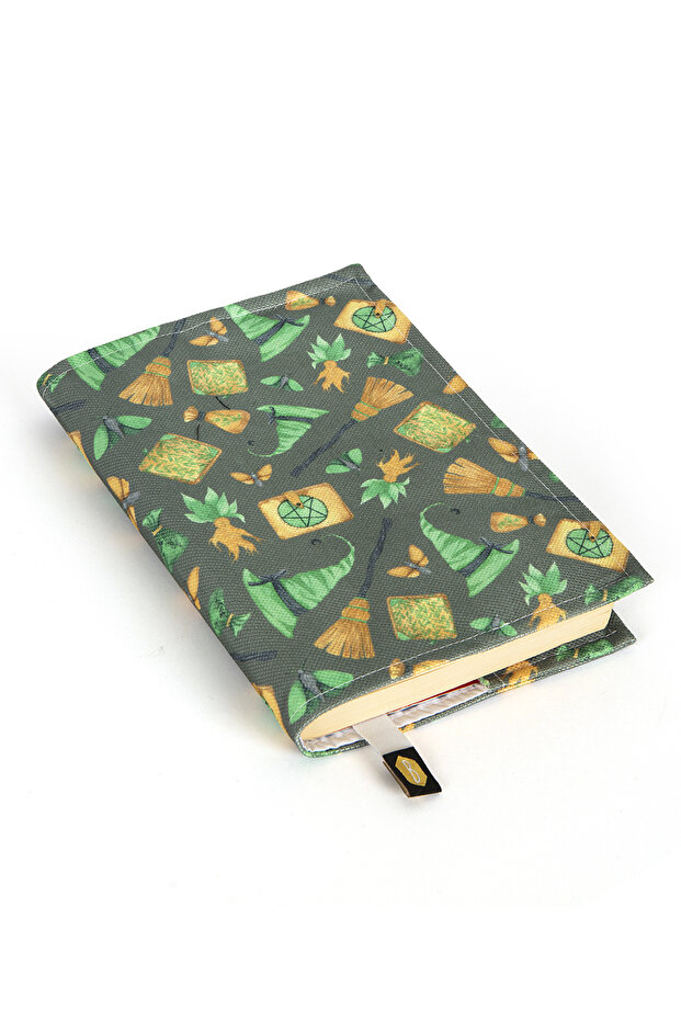 Kitap Kılıfı-magic - 3