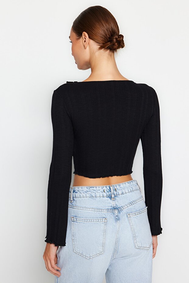 Siyah Fırfır Detaylı Önden Bağlamalı Fitilli Esnek Crop Örme Bluz TWOAW24BZ00109 - 5