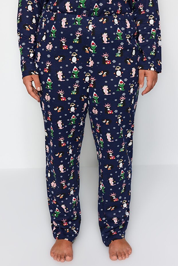Lacivert Gömlek Yaka Yılbaşı Temalı Örme Pijama Takımı TBBAW24AI00002 - 6