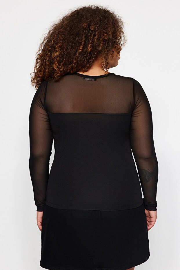 Yılbaşı Siyah Kalp Yaka Tül Detaylı Örme Bluz TBBAW24AF00015 - 5