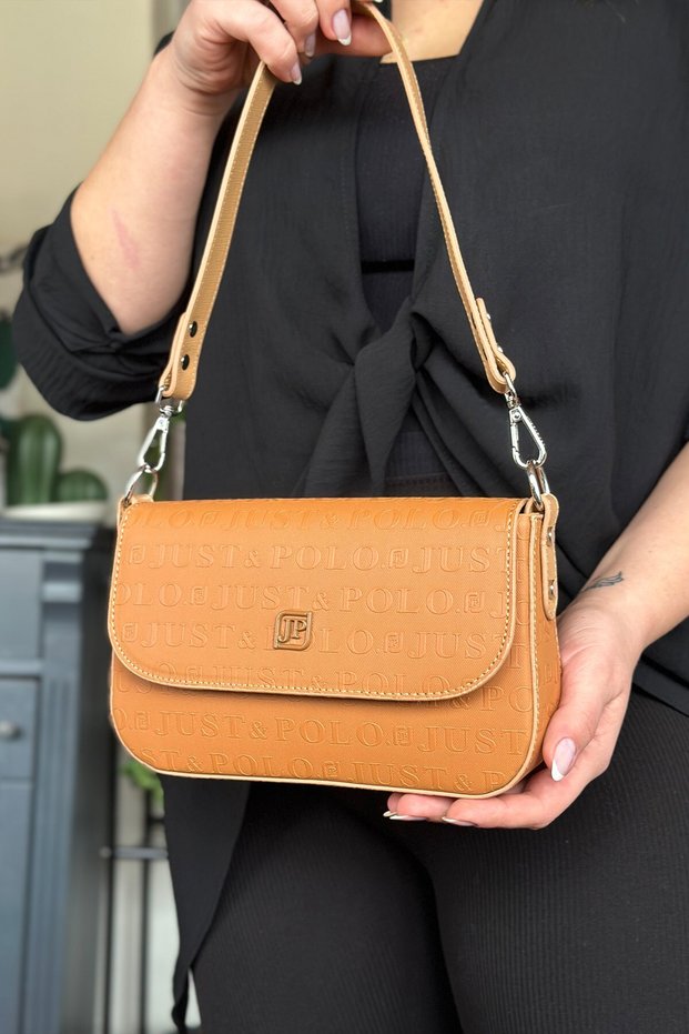 Tan Color Stylish Women's Shoulder Bag with 5 Compartments Suitable for Daily Use 23Cm-14Cm 4090-Gd -Gzd-