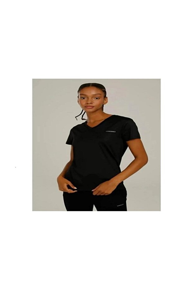 تي شيرت نسائي أساسي بأكمام قصيرة من PES V NECK CT127