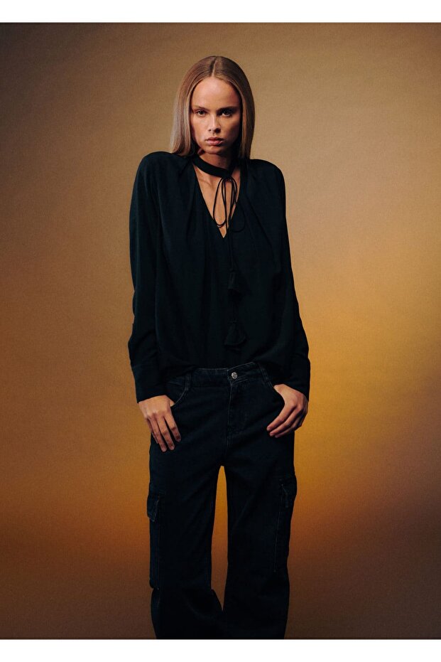 Kravat Yakalı Bluz - 8