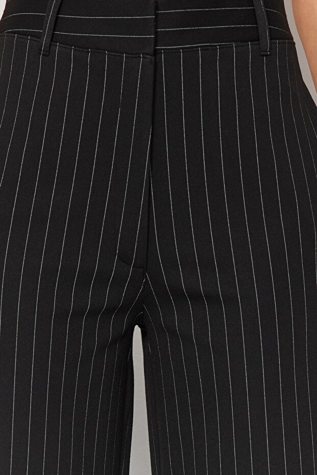 Siyah Çizgili Straight Fit Yüksek Bel Örme Pantolon TWOAW24PL00222 - 5