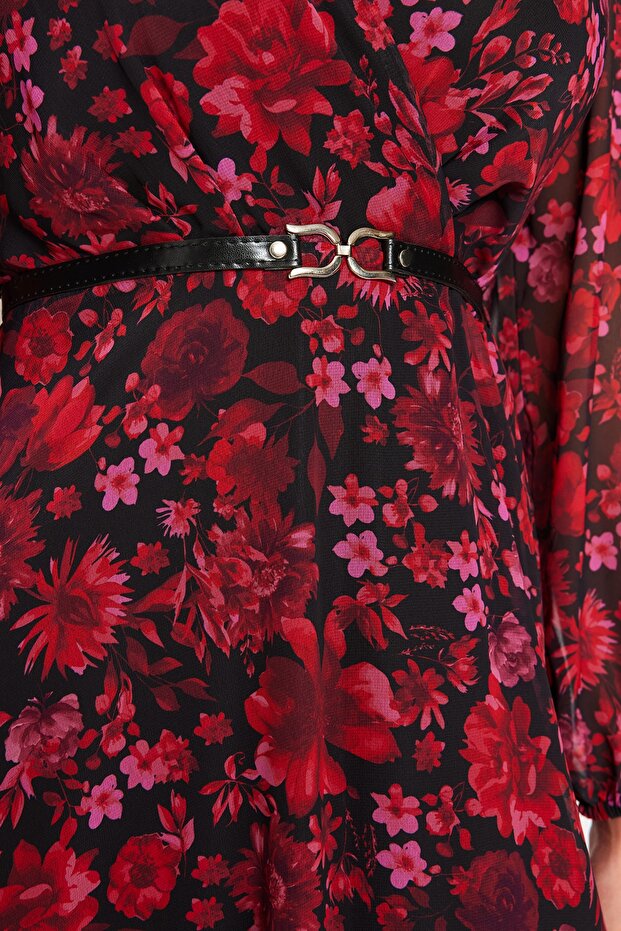 Burgunderrotes, gewebtes Midi-Kleid aus Chiffon mit Gürtel, A-Linie, zweireihigem Ausschnitt und Boho-Muster TWOAW24EL00660 - 5