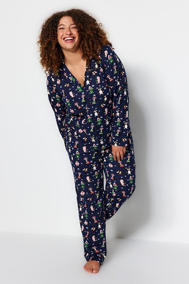 Lacivert Gömlek Yaka Yılbaşı Temalı Örme Pijama Takımı TBBAW24AI00002 - 3