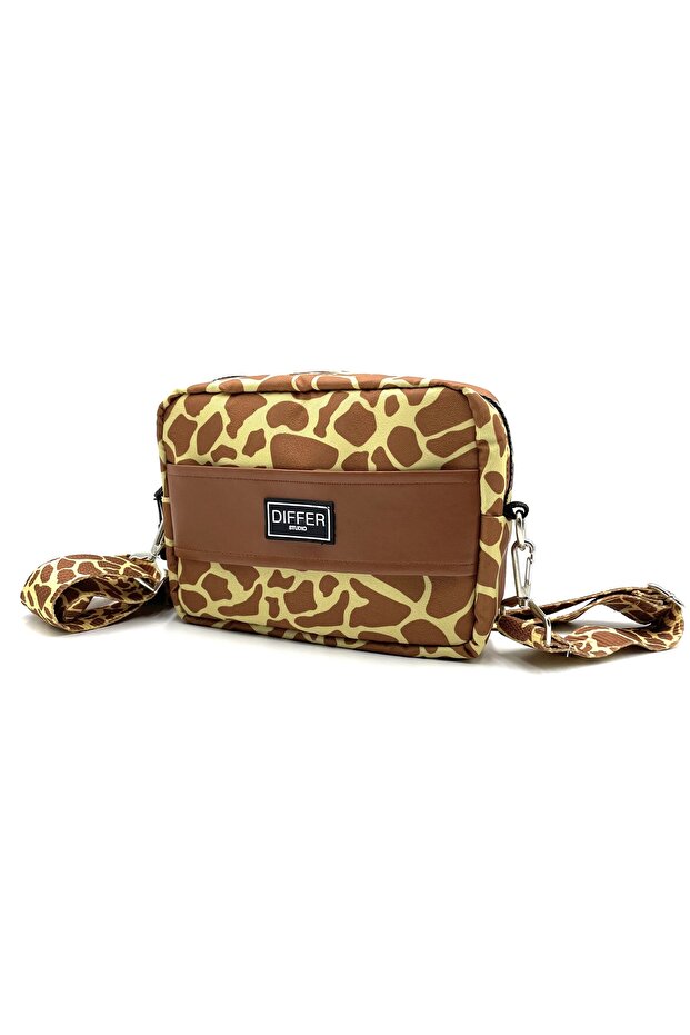 Giraffe Patterned Shoulder Bag/portfolio - 2