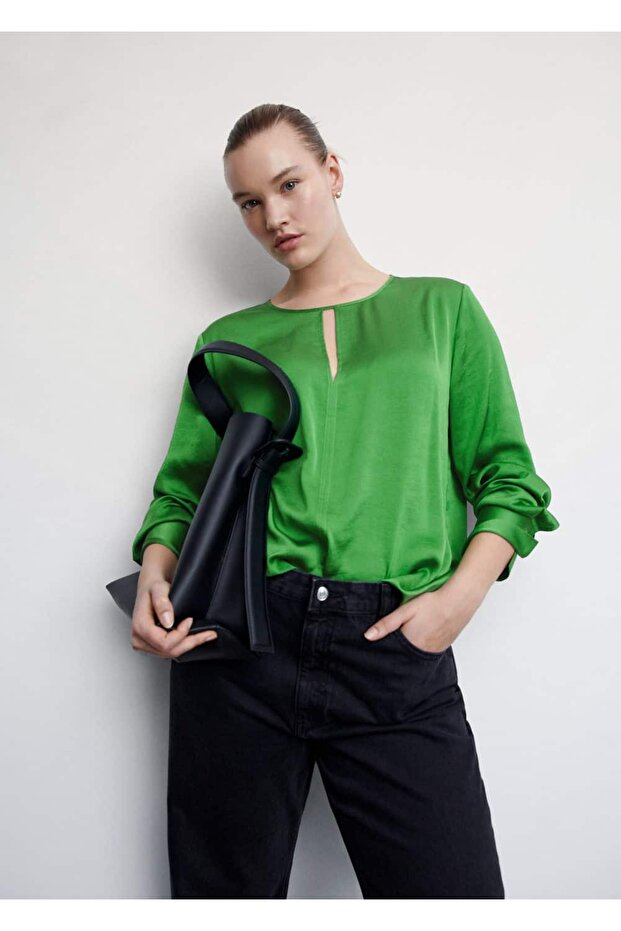 Yırtmaçlı Saten Bluz - 6