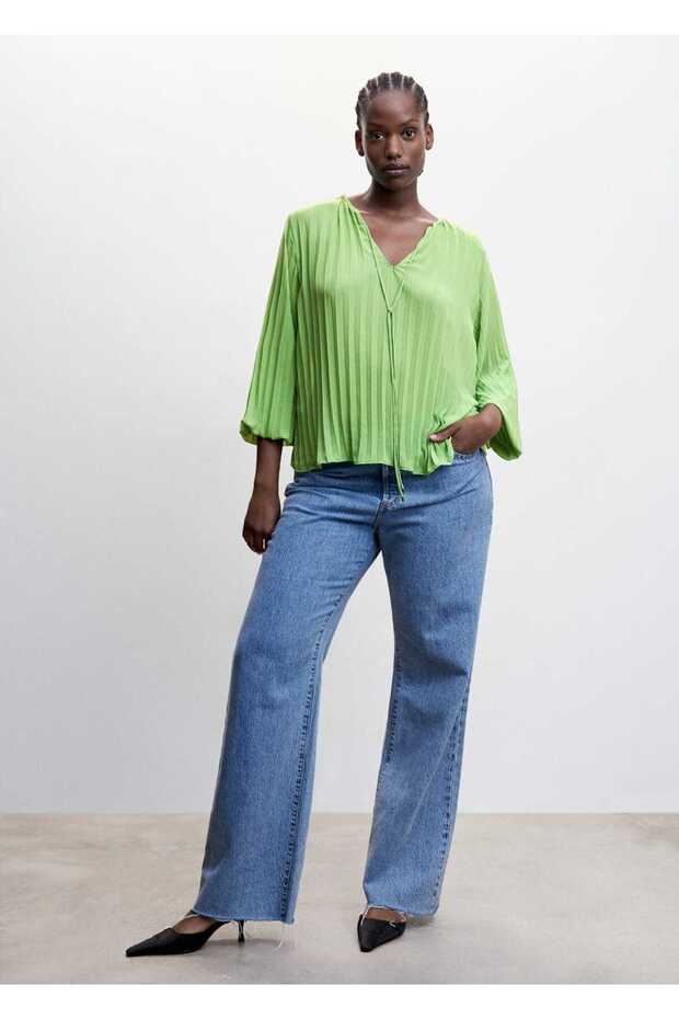 Plissierte Bluse mit Puffärmeln - 5