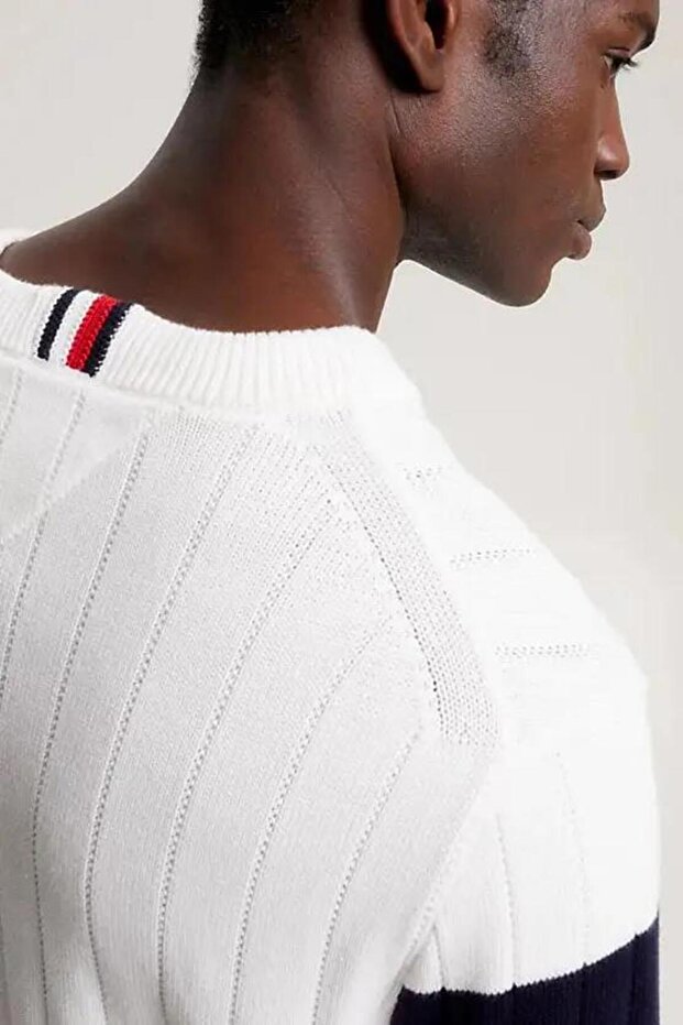 COLOURBLOCK STRUCTURE C NECK - 3