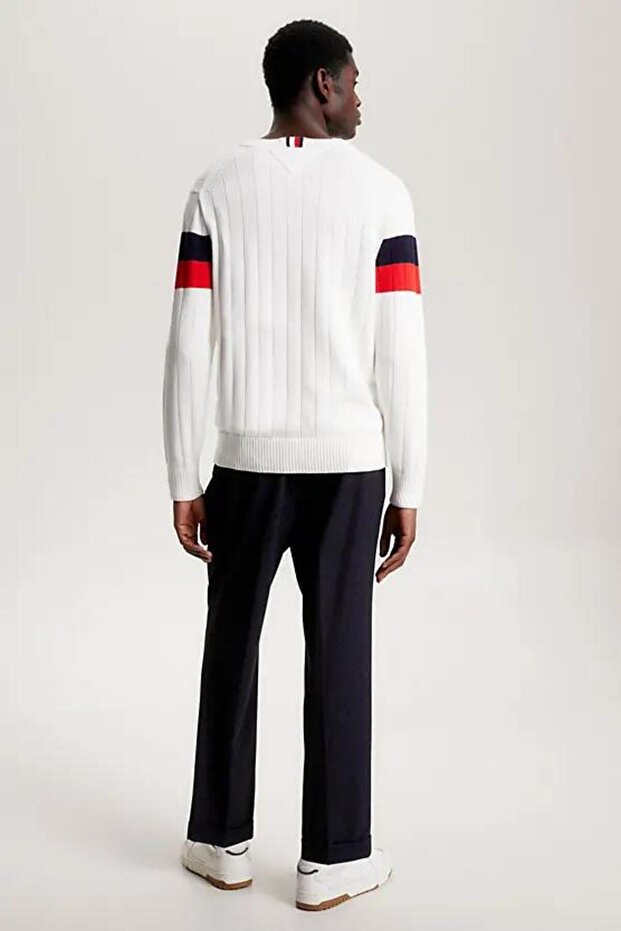 COLOURBLOCK STRUCTURE C NECK - 2