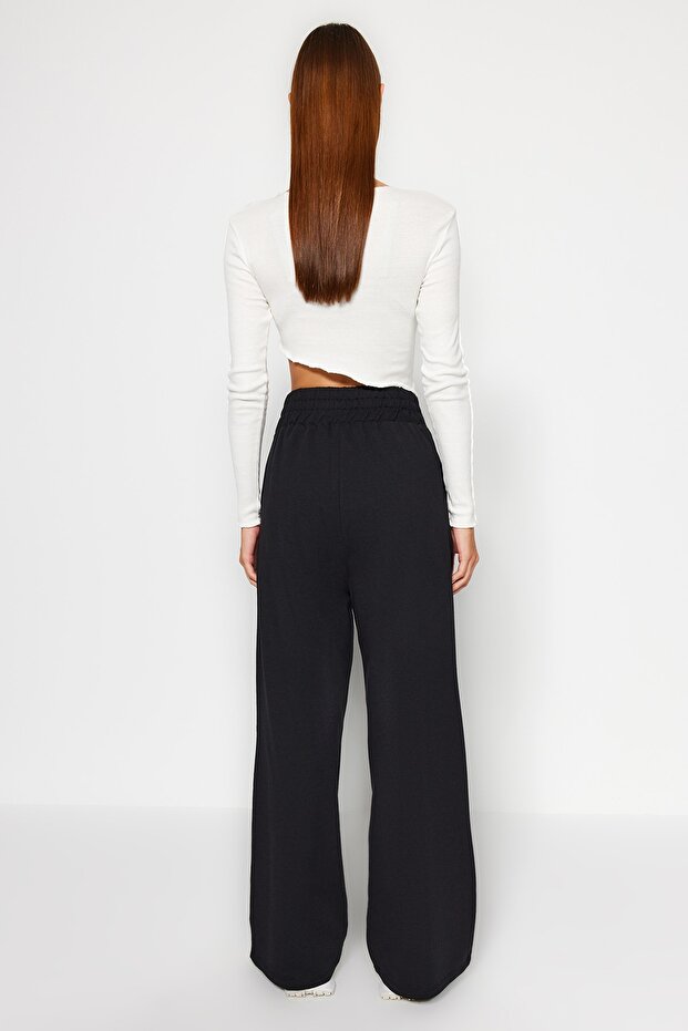 Siyah Baskı Detaylı Wide Leg/Rahat Kesim Asimetrik Bel Örme Pantolon TWOAW23PL00389 - 5