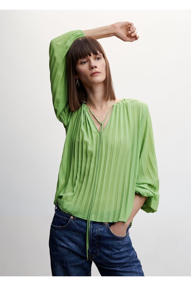 Plissierte Bluse mit Puffärmeln - 1