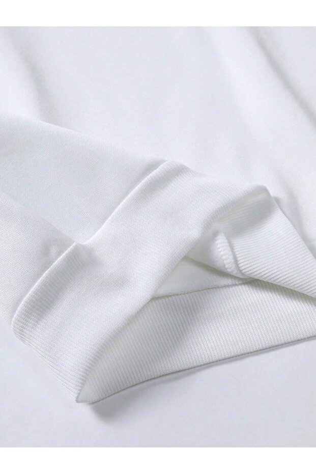 سويت شيرت Manfinity Hypemode Bear مطبوع بأكتاف منسدلة باللون الأبيض - 5