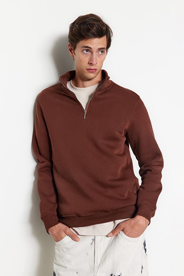 Kahverengi Regular/Normal Kesim Dik Yaka Fermuarlı Pamuklu Basic İçi Polar Sweatshirt TMNAW24SW00041 - 1